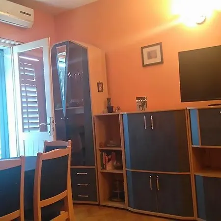 아파트 Apartman 